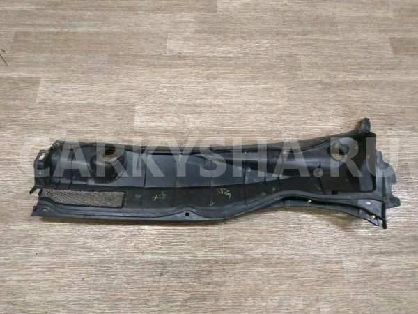 Решетка стеклооч. (планка под лобовое стекло) Toyota Avensis 