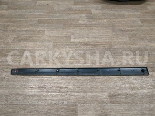 Молдинг передней правой двери Chevrolet Orlando оригинальный номер 96886774
