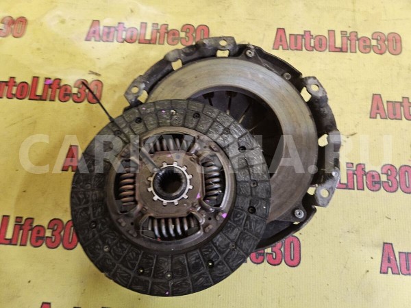 К-кт сцепления Toyota Auris оригинальный номер adt332105n