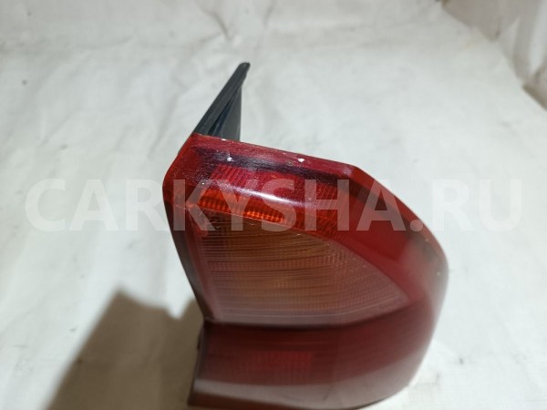 Фонарь задний наружный правый Mitsubishi Diamante 