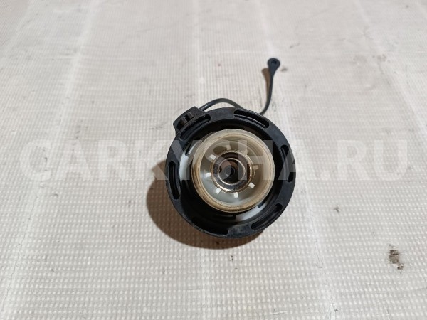 Крышка горловины бака топливного Hyundai Coupe оригинальный номер 3101038600