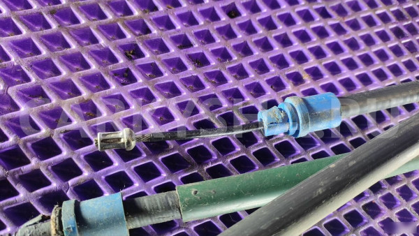 Тросы ручника Renault Logan 1 Renault 20 