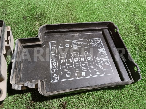 Блок предохранителей подкапотный Rover 200 