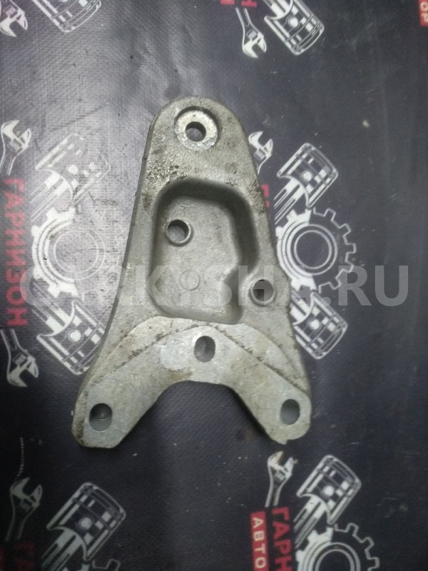 Кронштейн опоры двигателя Шкода Фабия Skoda Fabia Skoda Fabia оригинальный номер 6Q0199185M