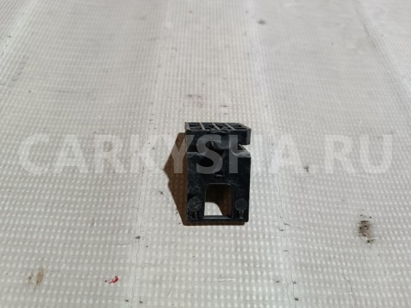 Кронштейн фары Audi Q5 оригинальный номер 6002TM0445