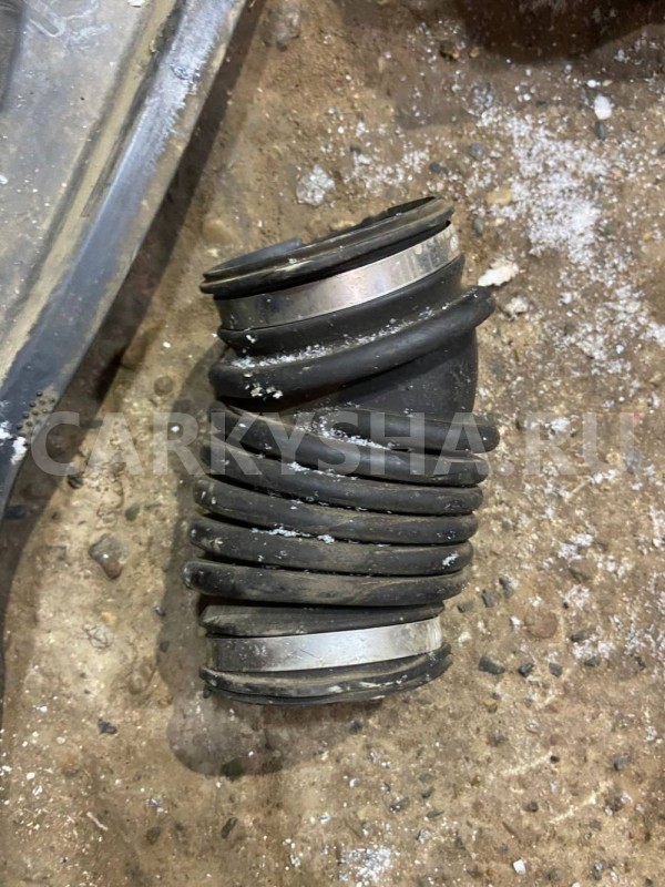 Патрубок Ford Focus II (2005—2008) Ford Focus оригинальный номер 1684286