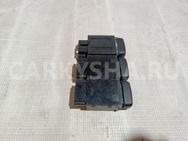 Кнопка противотуманки Mitsubishi Lancer 