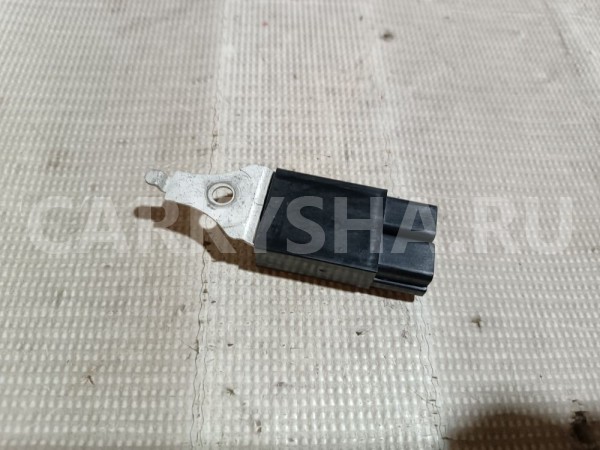 Реле Lexus RX оригинальный номер 9098004172