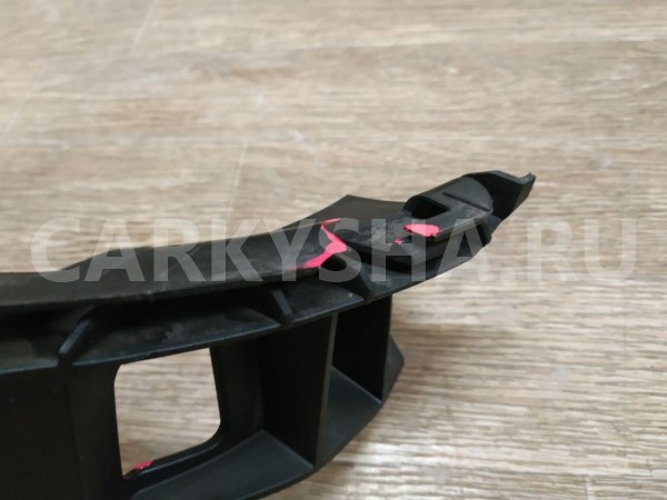 Кронштейн заднего бампера левый Volkswagen Tiguan 