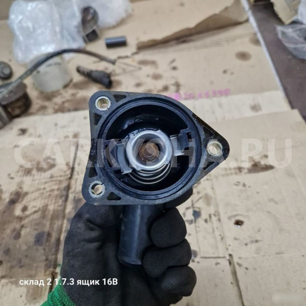 Фланец охлаждения патрубок Toyota 2zr fe Toyota Auris 