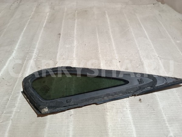 Стекло кузовное глухое левое Volvo S40 