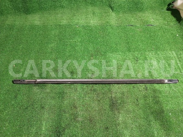 Накладка стекла заднего правого Nissan Almera 