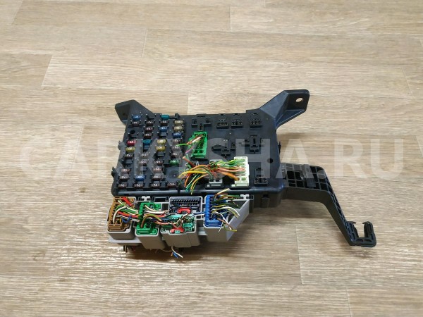 Блок предохранителей салонный Ford Mondeo 