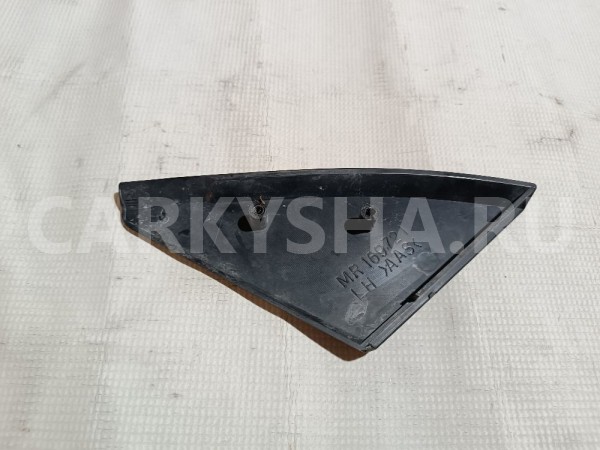 Накладка двери передней левой Mitsubishi Diamante 