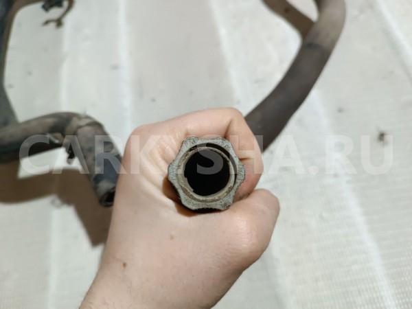 Патрубок отопителя Ford Focus оригинальный номер BV6118K580FB