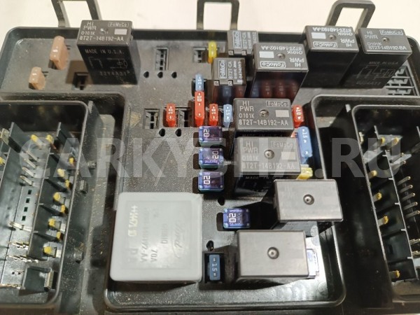 Блок предохранителей подкапотный Ford Mondeo 