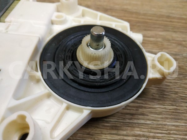 Моторчик стеклоподъемника Renault Fluence оригинальный номер 827310185R