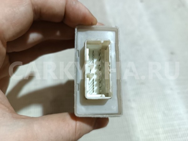 Блок электронный Nissan Bluebird 