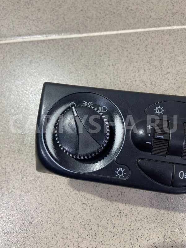 Блок управления светом Lada Priora 2008 21126 ВАЗ (Lada) Priora оригинальный номер 21703709820