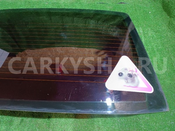 Стекло заднее кузовное Ford Focus 