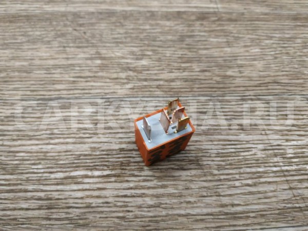 Реле Toyota Avensis 