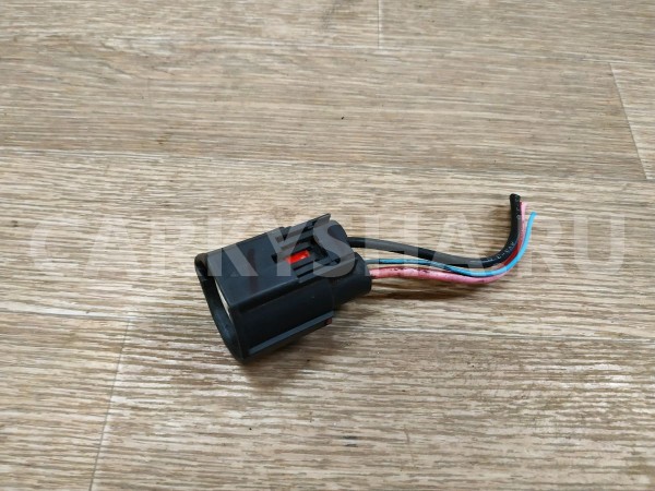 Разъем Mazda 3 оригинальный номер XZ