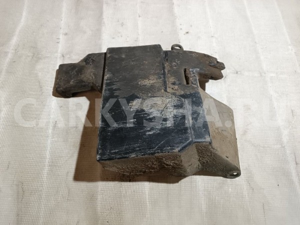 Пыльник двигателя Volvo S40 оригинальный номер 30823622