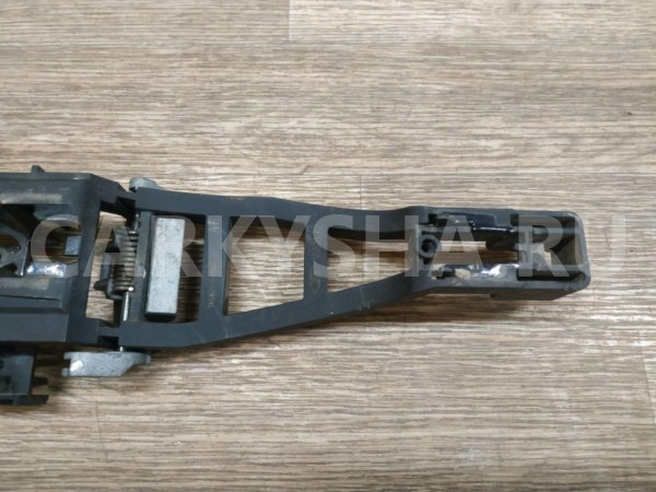 Кронштейн ручки Ford Focus оригинальный номер 3M51R224A37AE