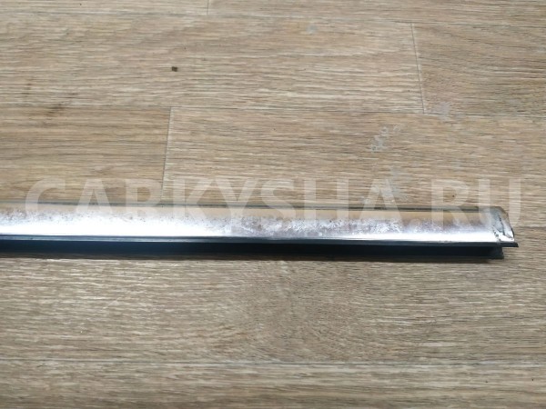 Накладка стекла переднего правого Ford Mondeo 