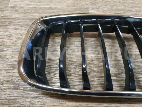 Решетка радиатора правая BMW 4er 