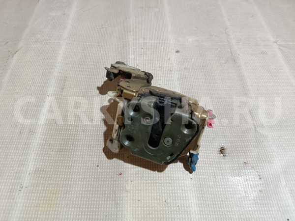 Замок двери передней правой Nissan March 