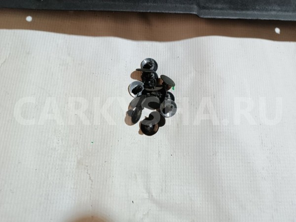 Шумоизоляция капота Kia Sorento 