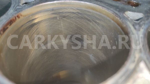 Блок цилиндров G4GC  2.0 Hyundai Tucson Hyundai Tucson оригинальный номер 2110023752