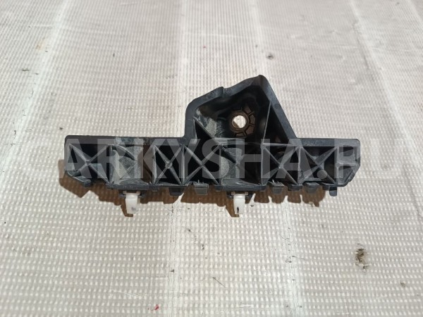 Кронштейн переднего бампера левый Hyundai Solaris оригинальный номер 86513h5000