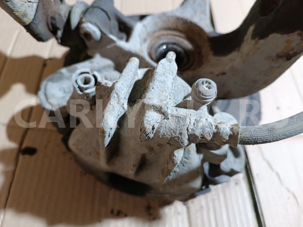 Кулак поворотный передний левый Ford Focus 