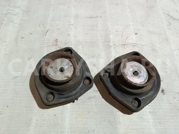 Опора заднего амортизатора Hyundai Coupe 