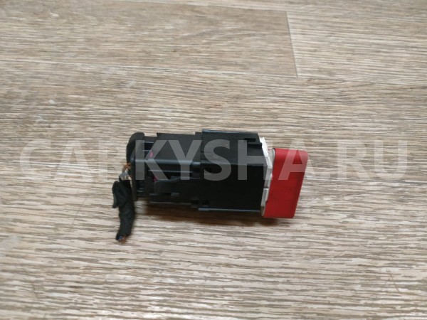 Кнопка аварийной сигнализации Volkswagen Tiguan 