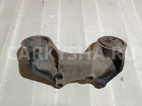 Кронштейн редуктора Suzuki Grand Vitara 