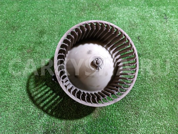 Моторчик отопителя Toyota Corolla оригинальный номер 8710312030