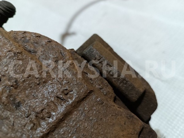 Суппорт тормозной передний правый Jaguar XF 