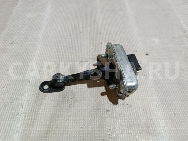 Ограничитель двери передней правой Ssang Yong Rexton 