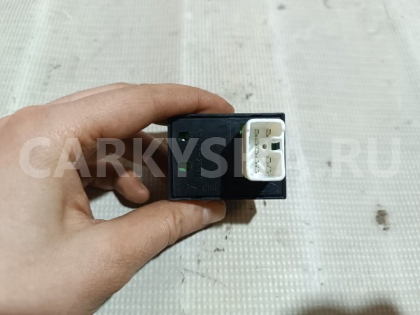 Кнопка стеклоподъемника Hyundai Coupe 