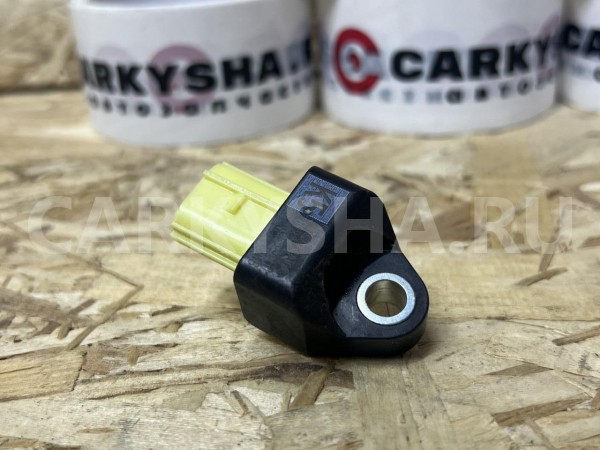 Датчик удара боковой Toyota Camry VIII (XV70) оригинальный номер 89831-33080