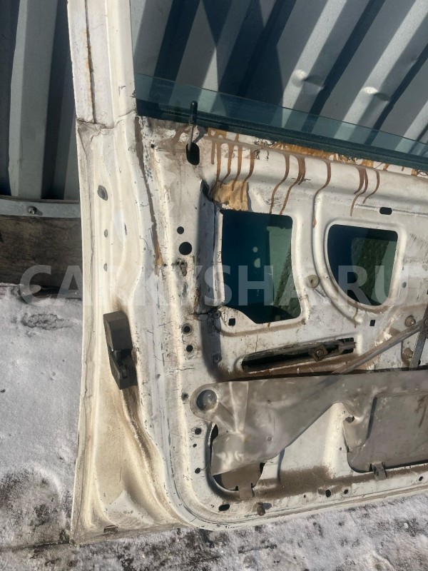 Дверь передняя левая Volvo 740 