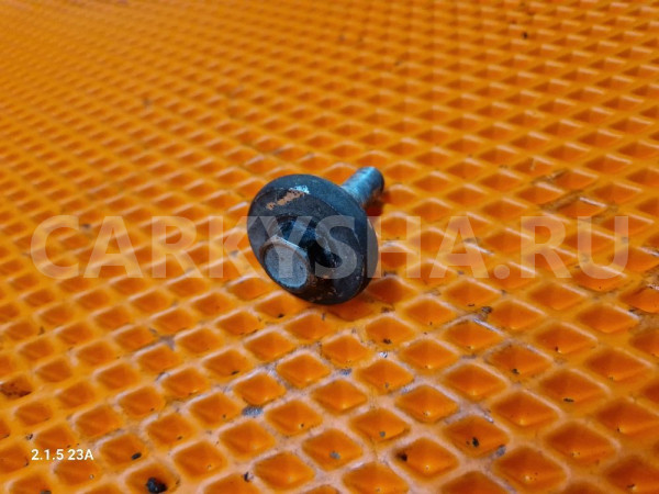 Болт шкива коленвала Toyota vitz 2sz fe Toyota Vitz 