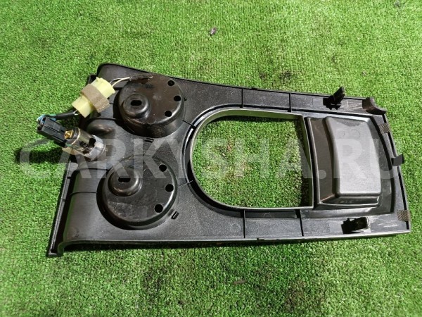 Накладка центральной консоли Ssang Yong Rexton 