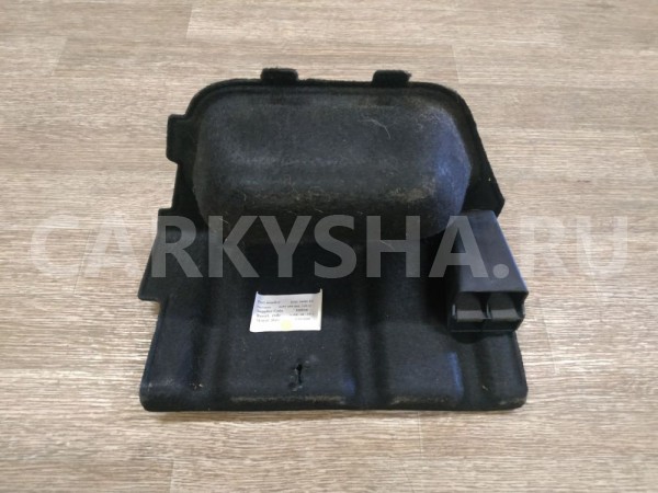 Обшивка багажника правая нижняя Land Rover Freelander 