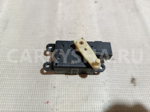 Моторчик заслонки отопителя Nissan Maxima 