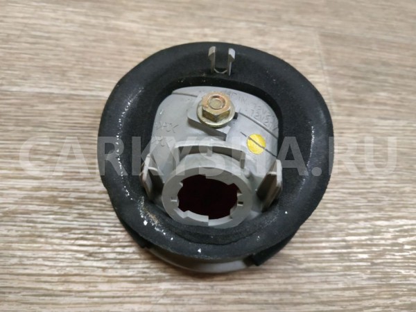 Фонарь задний внутренний правый Toyota Altezza 