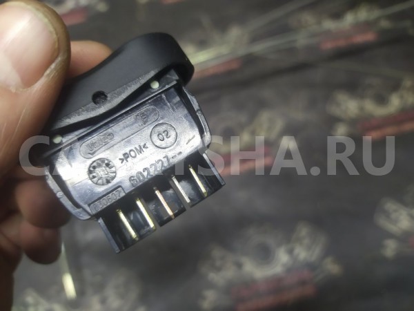 Кнопка стеклоподъёмника Renault Sandero Stepway I Renault 14 оригинальный номер 8200602227
